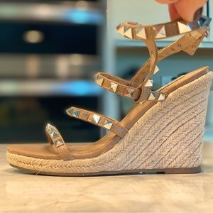 Rock Stud Wedges